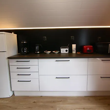 Keltaisen Kartanon Roosa Apartman Mänttä