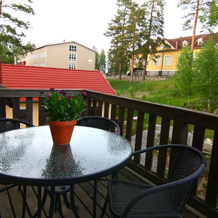 Apartment Keltaisen Kartanon Roosa *